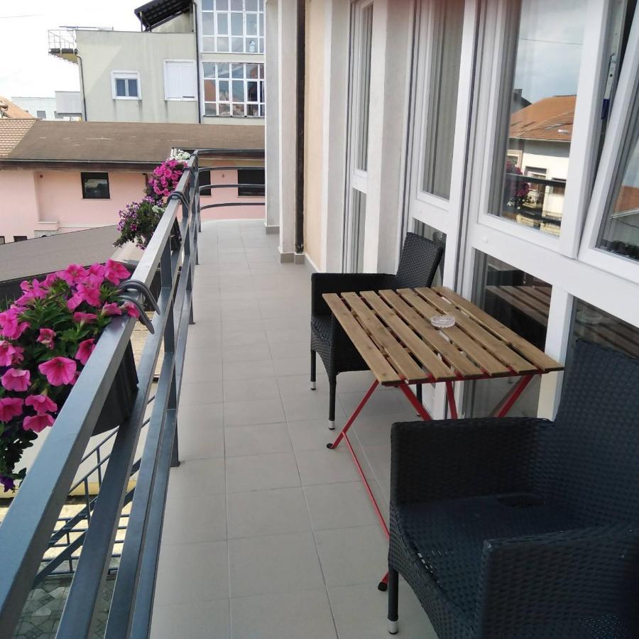 Apartman Zagreb , With Balcony And Free Parking Luaran gambar
