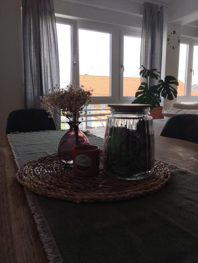 Apartman Zagreb , With Balcony And Free Parking Luaran gambar
