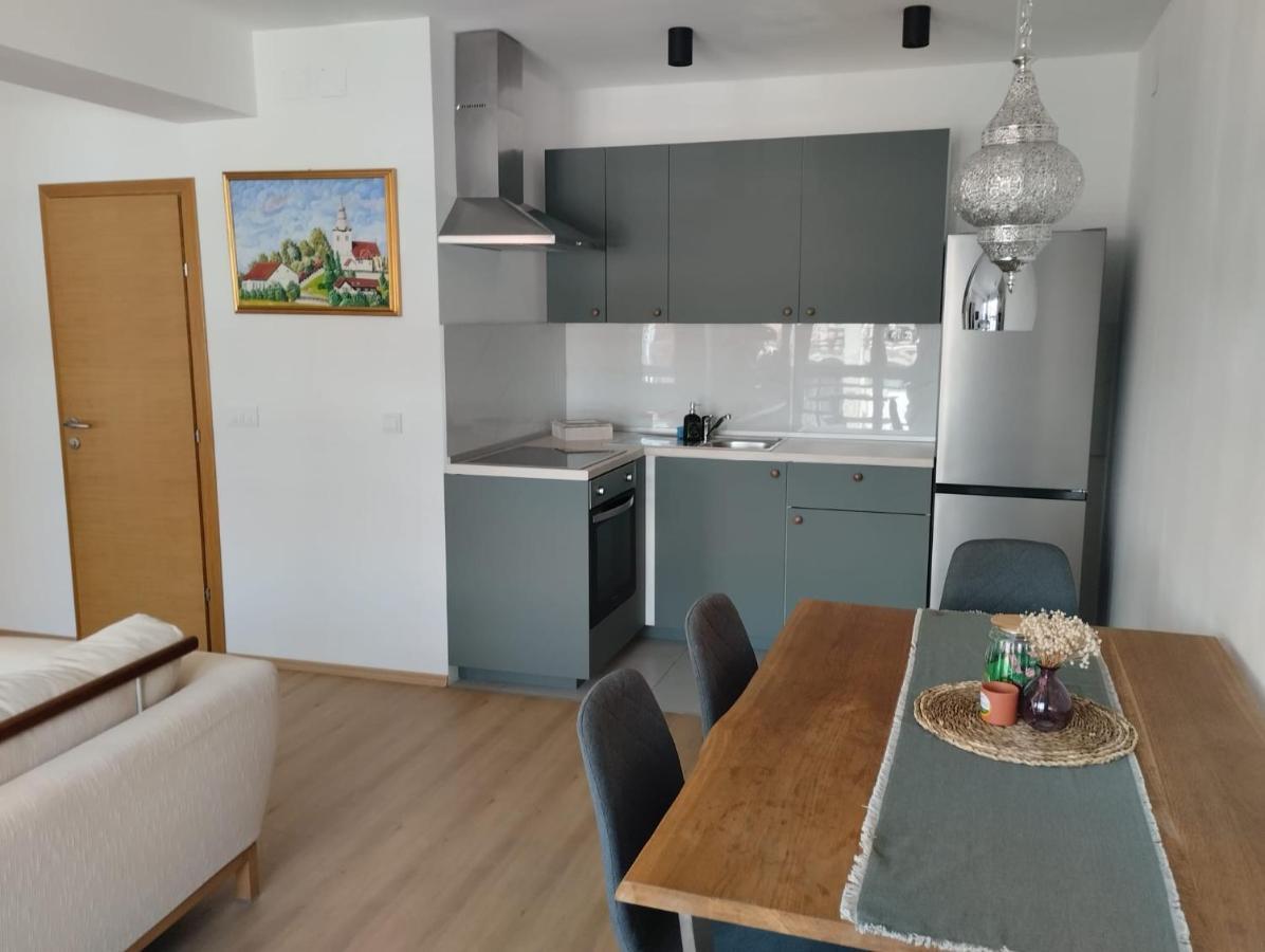 Apartman Zagreb , With Balcony And Free Parking Luaran gambar