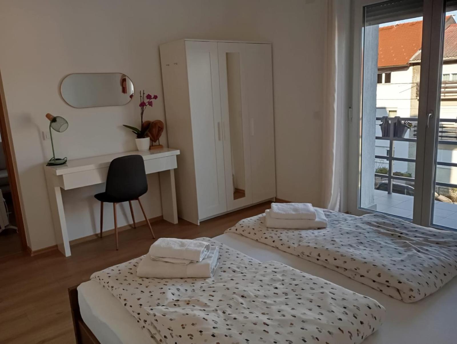 Apartman Zagreb , With Balcony And Free Parking Luaran gambar