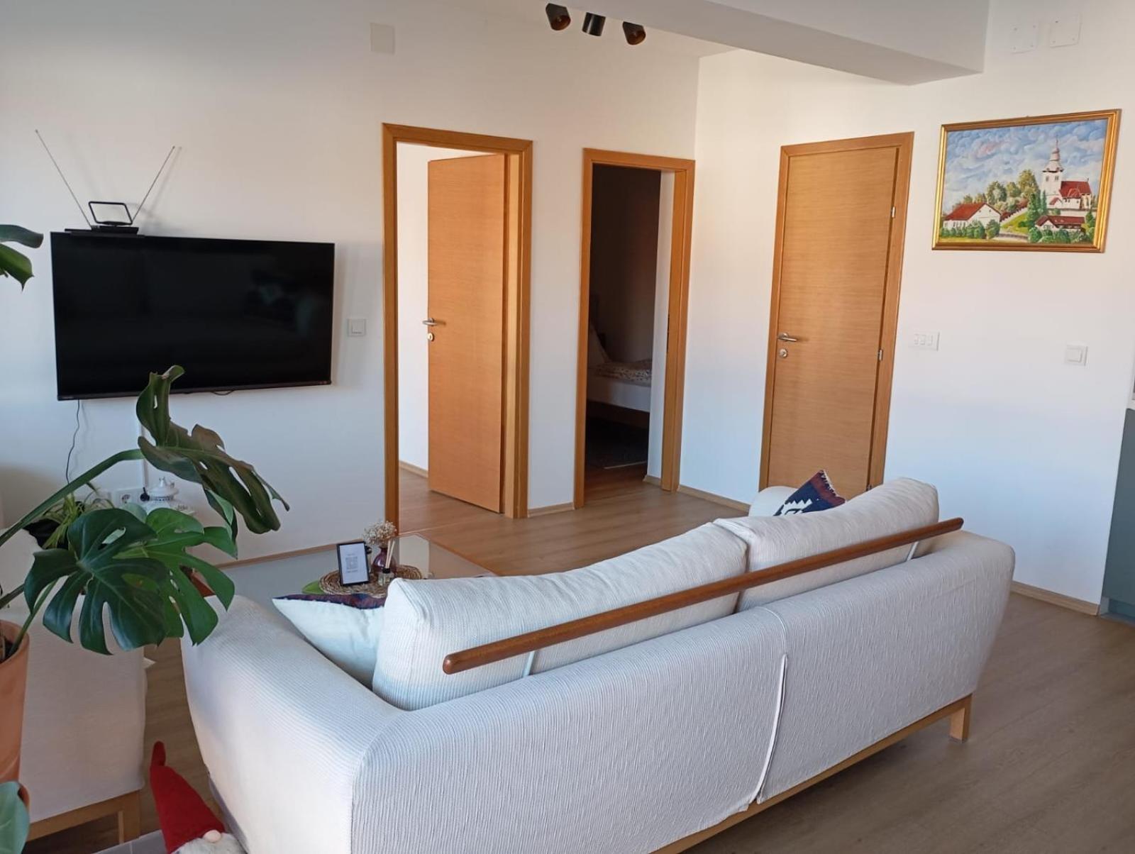 Apartman Zagreb , With Balcony And Free Parking Luaran gambar